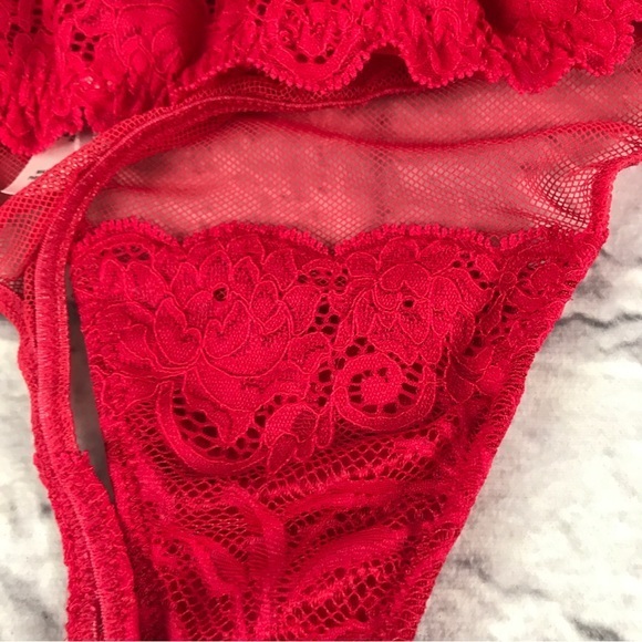 $50 if bundled Victoria’s Secret Lace Garter Thong Skirt Deadstock Small‎ Red - Picture 2 of 10